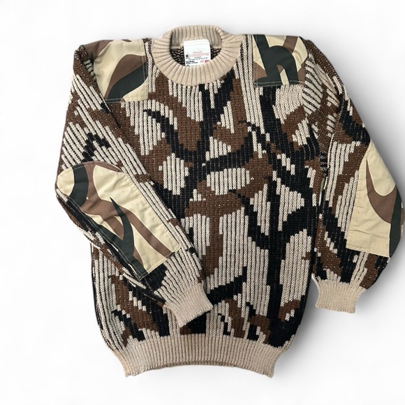 Brigade Quartermasters Other - The Wooly Pully Sweater 100% Wool Shoulder and Elbow Reinforced Camouflage Patch